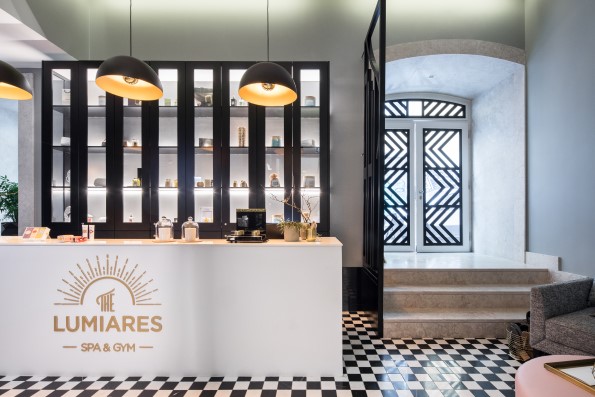 THE LUMIARES 5-STAR BOUTIQUE HOTEL AND SPA: A GLIMPSE OF LISBON HISTORY FROM A PALACE REBORN.